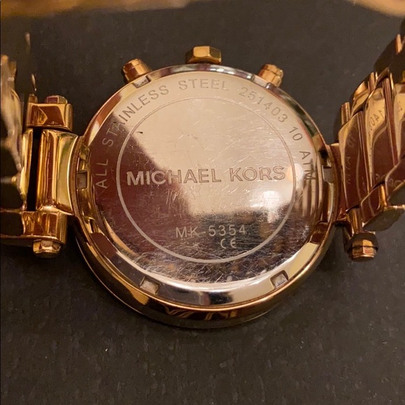 MICHAEL KORS WATCH - Picture 3 of 5